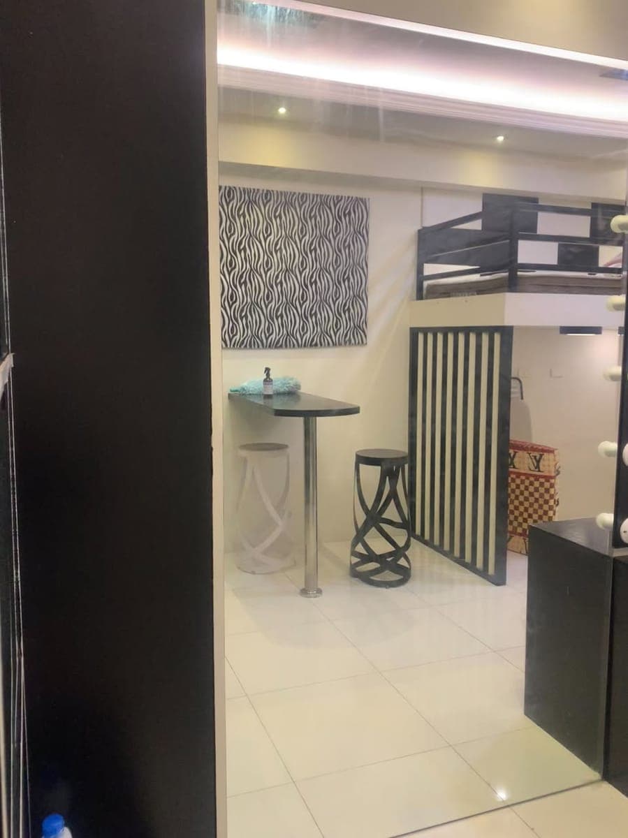 Unit for rent in torresur las piñas - photo 1