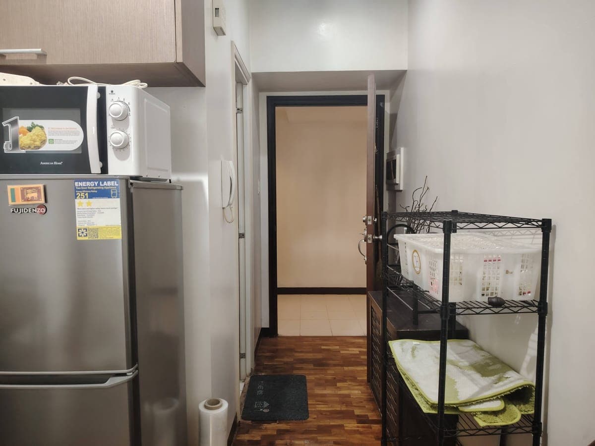 Studio Unit For Rent - photo 1