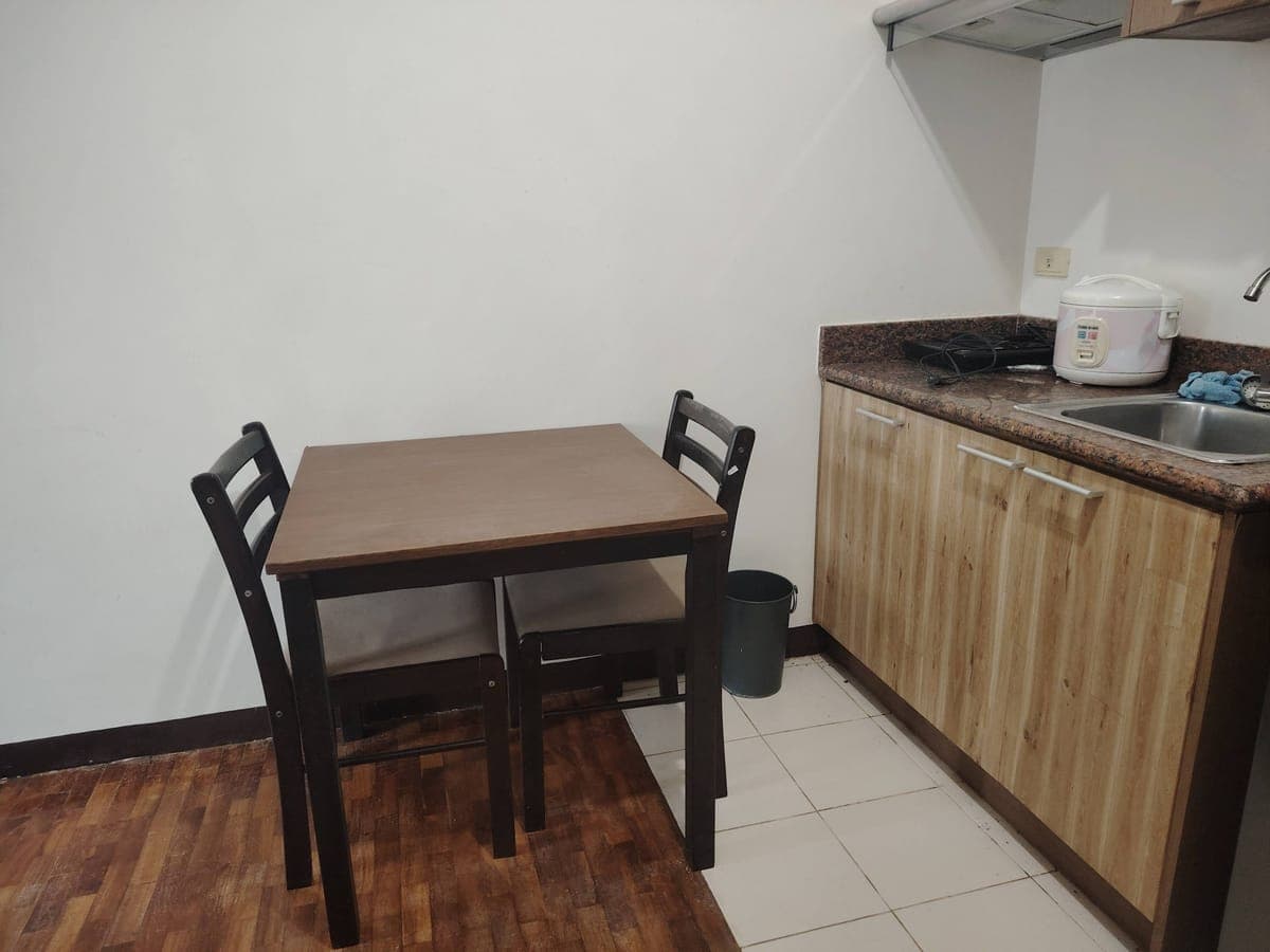 Studio Unit For Rent - photo 2