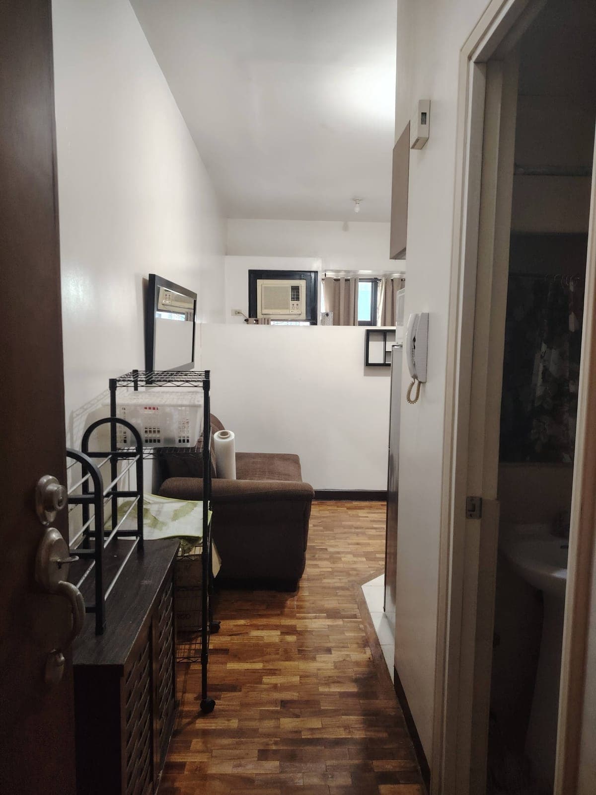 Studio Unit For Rent - photo 10