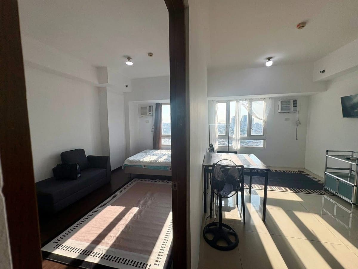 For Rent:The Beacon Fully furnished unit. - photo 1