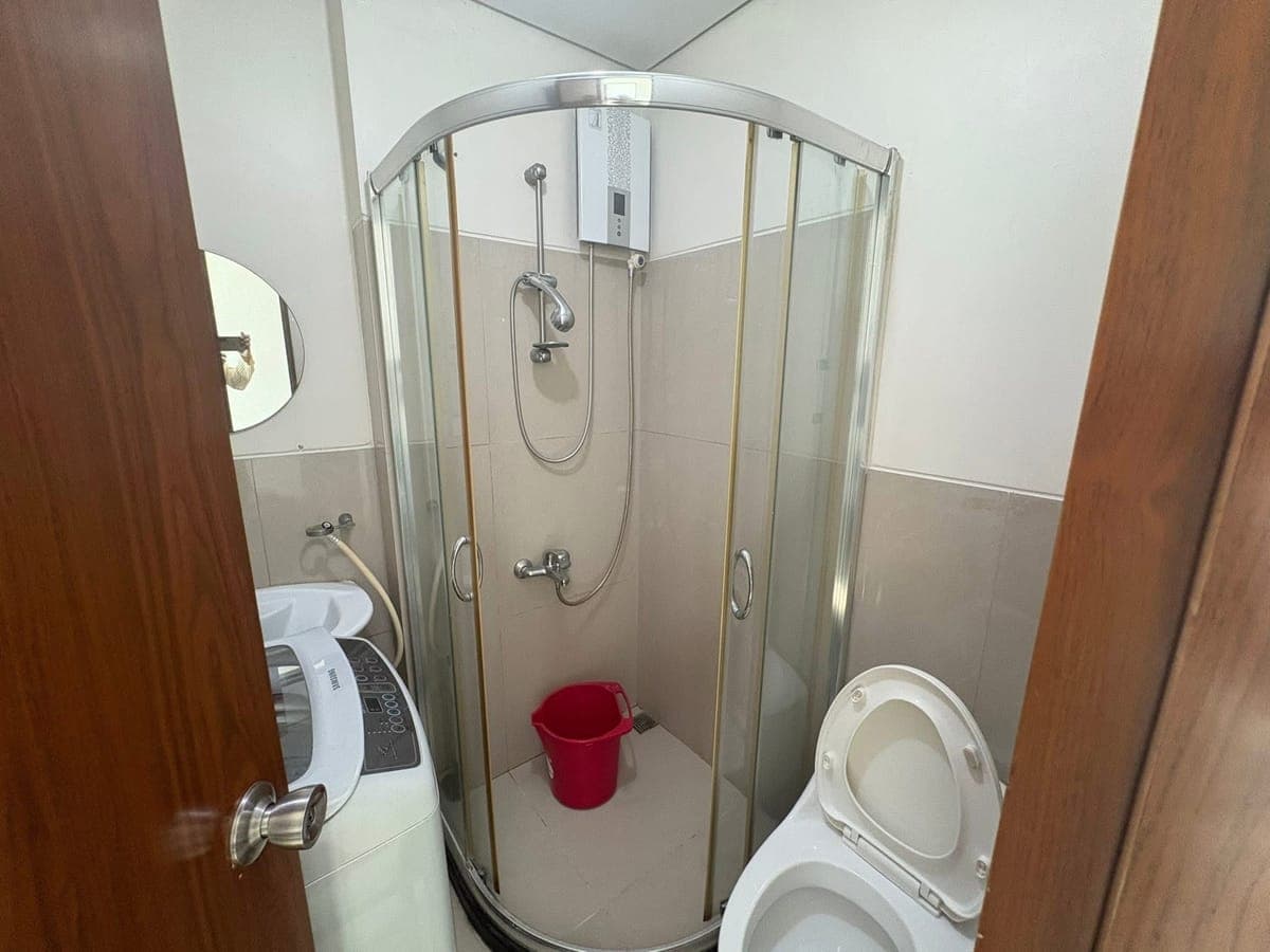 For Rent:The Beacon Fully furnished unit. - photo 5