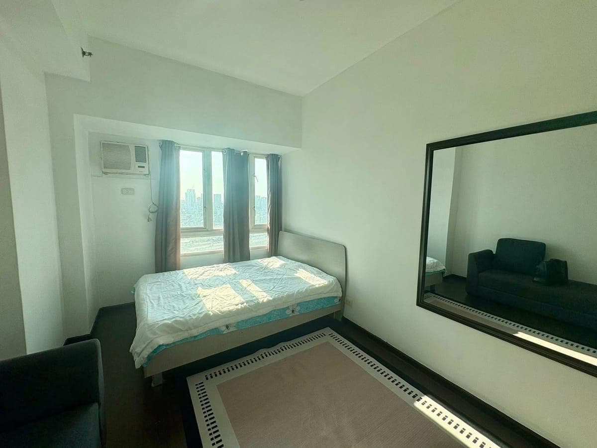 For Rent:The Beacon Fully furnished unit. - photo 9