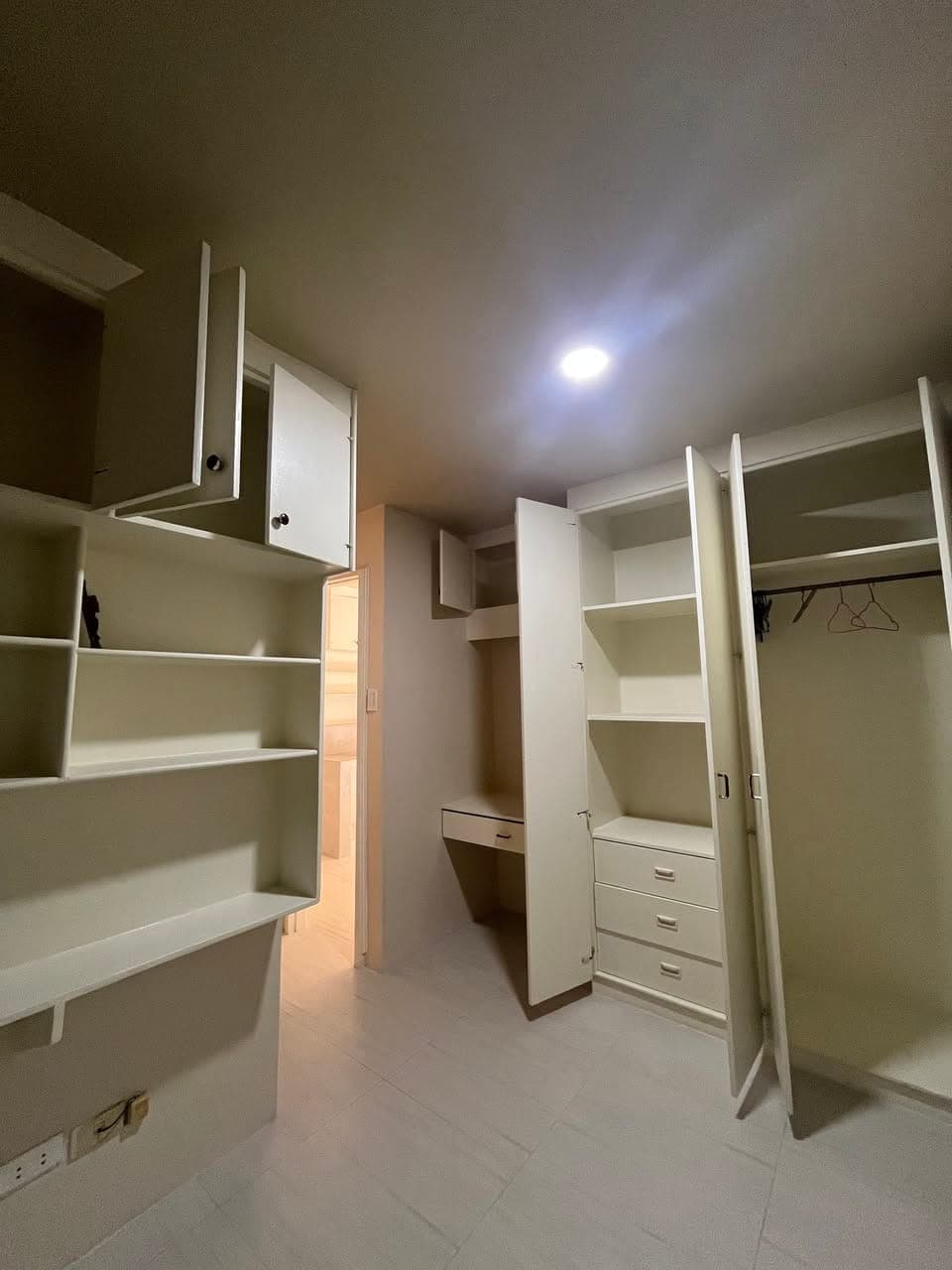 **APARTMENT FOR RENT** - photo 2