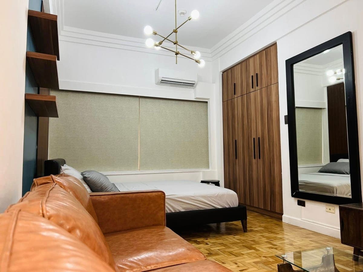 40 sqm Fully Furnished Studio – 8th Floor | Manhattan Square, Salcedo Village - photo 1