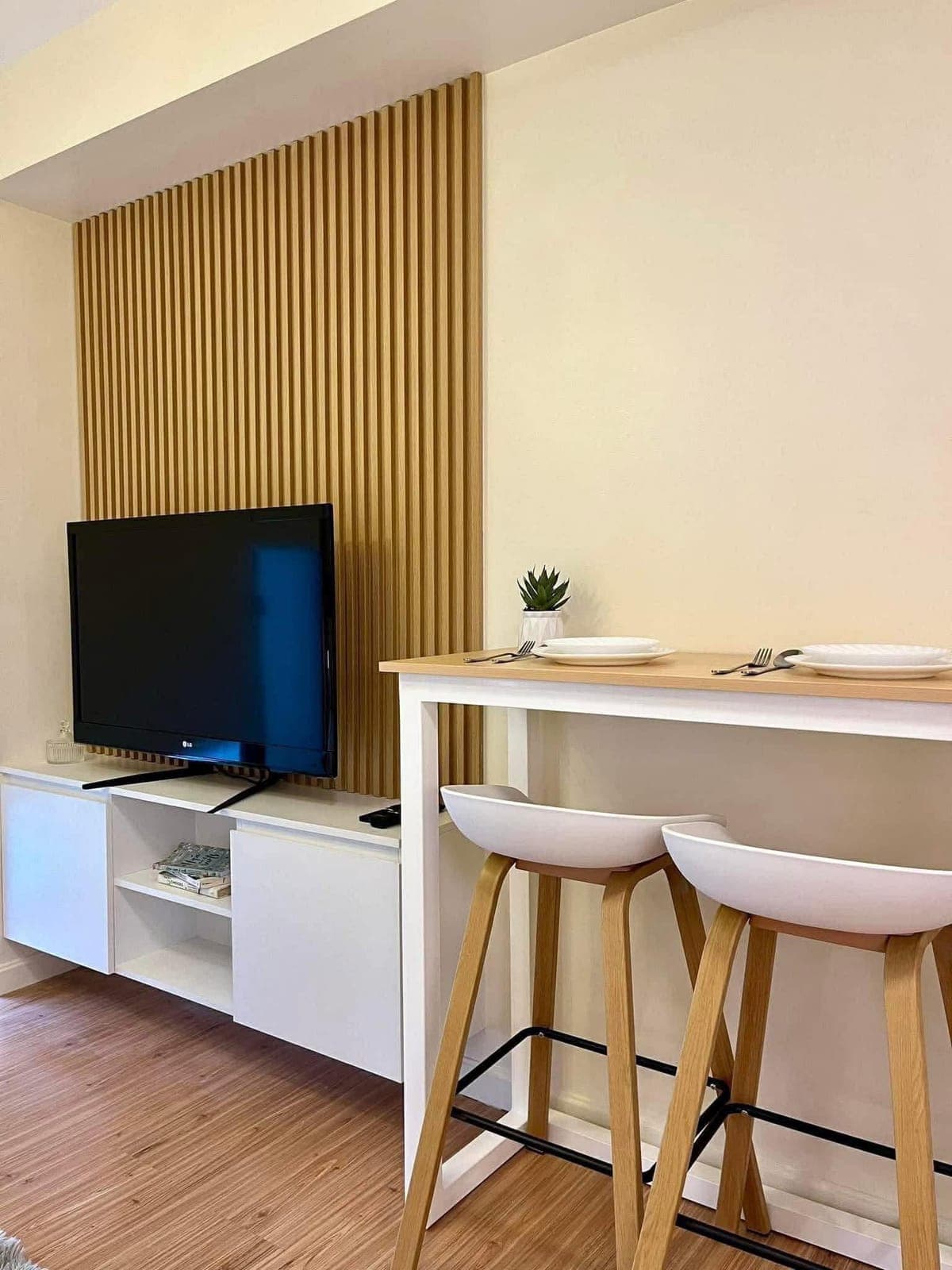 FOR RENT/LEASED - photo 6