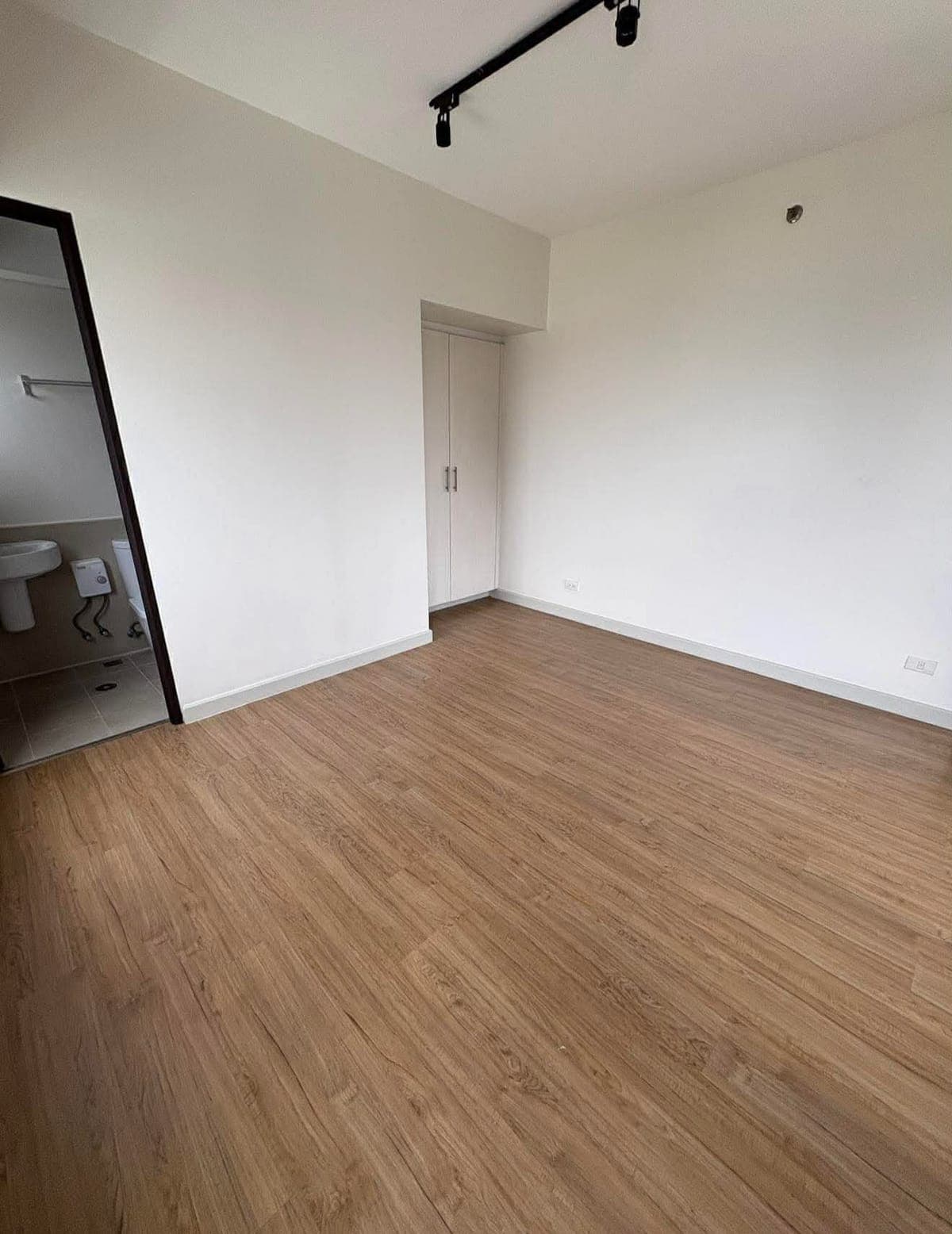 FOR LONG TERM RENT - photo 1