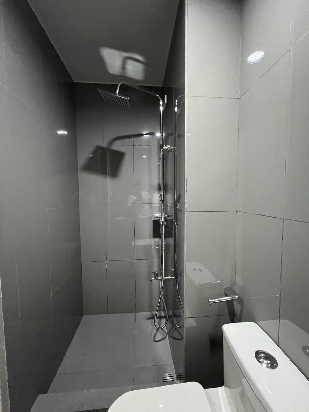 ₱20K MONTHLY‼️ | HIGH-FLOOR 1BR AT AIR RESIDENCES - MAKATI CBD - photo 1