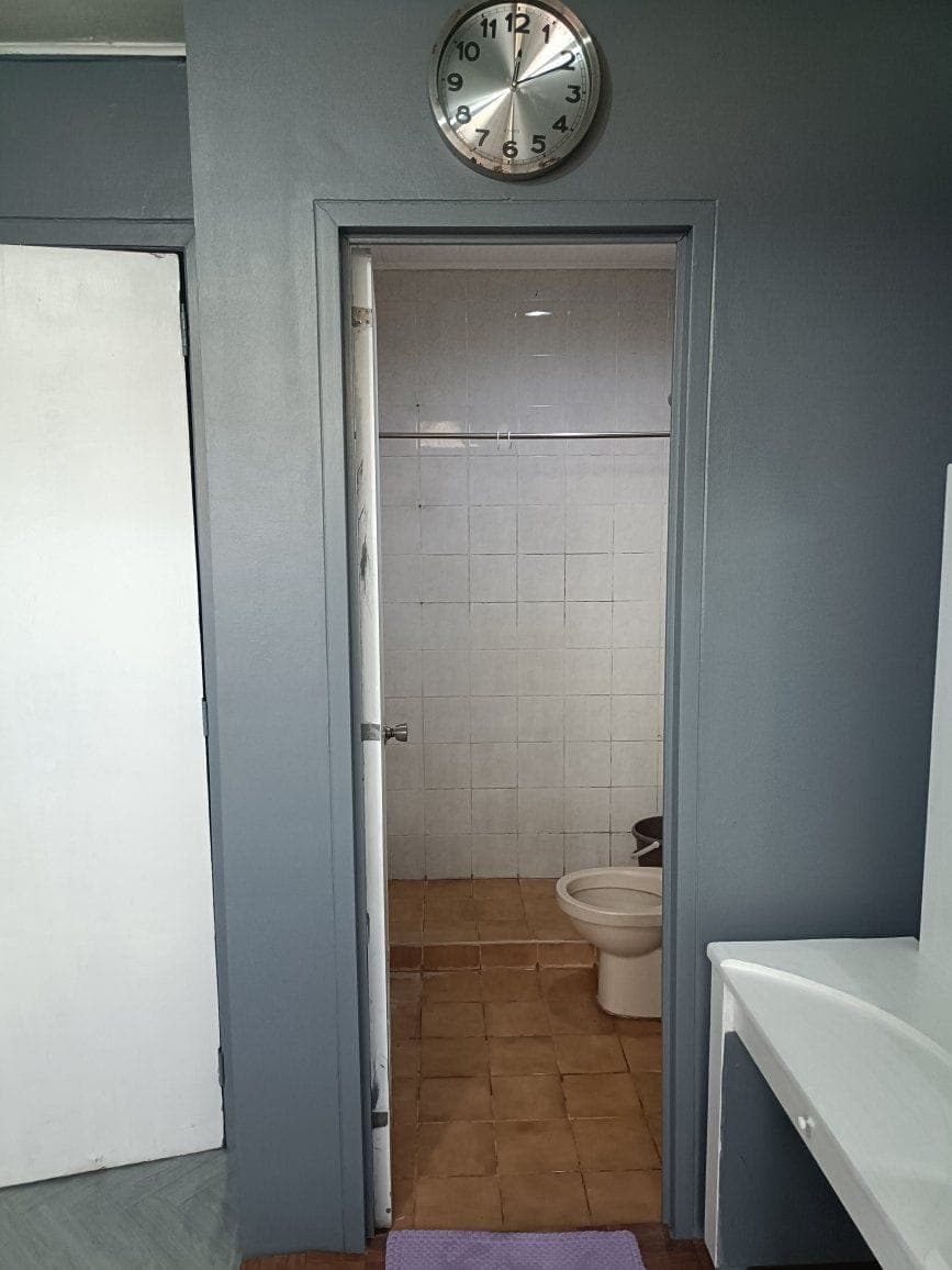 Room for rent boundary Makati/manila near palanan makati near la Salle Taft near lrt Vito Cruz Manila - photo 2