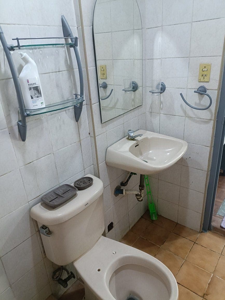 Room for rent boundary Makati/manila near palanan makati near la Salle Taft near lrt Vito Cruz Manila - photo 5