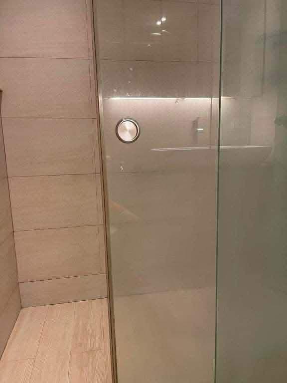 # **📌 MCS / Makati Cinema Square ( NO OR )** - photo 2