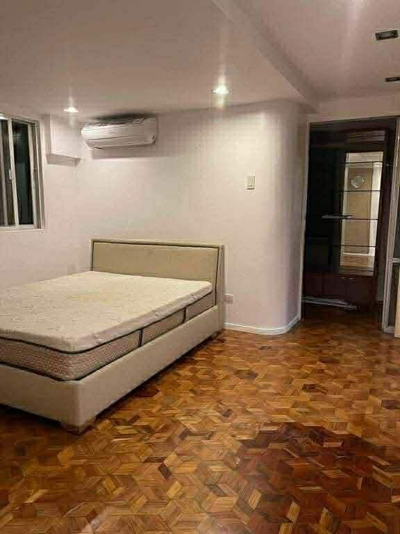 # **📌 MCS / Makati Cinema Square ( NO OR )** - photo 6