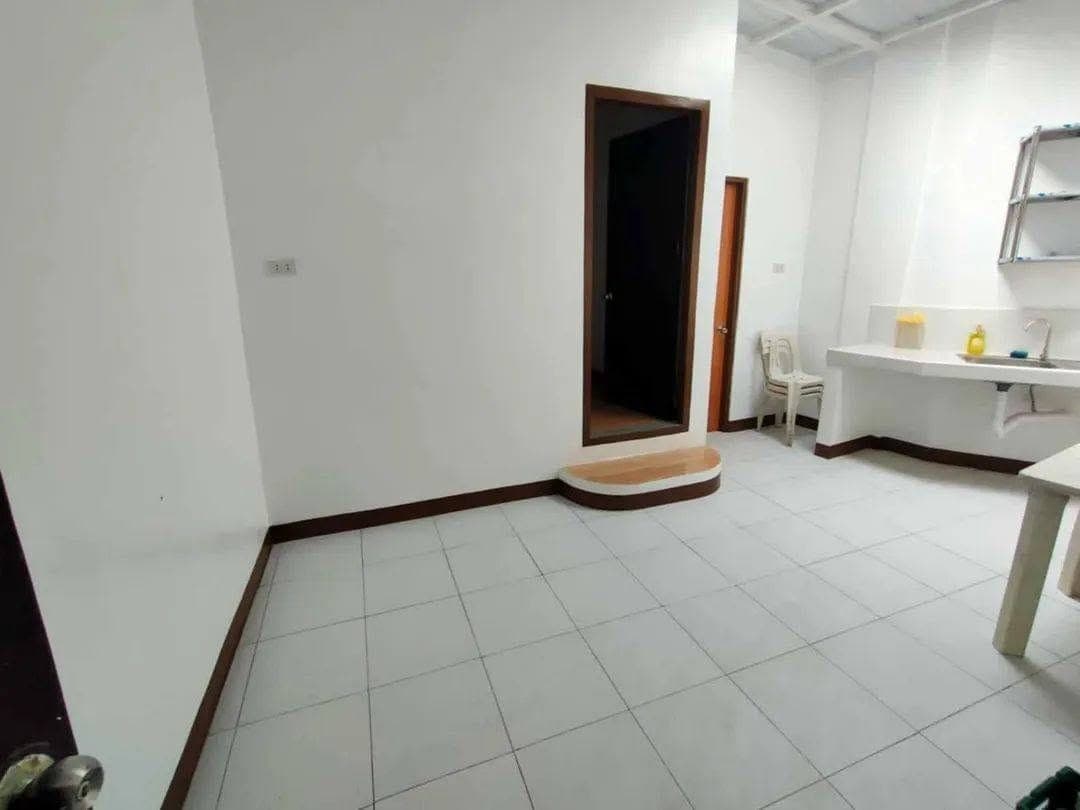 Apartment For Rent - photo 4