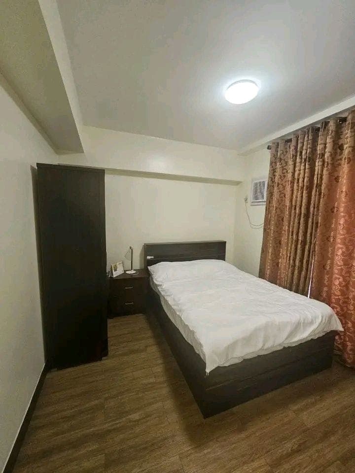 𝐅𝐎𝐑 𝐑𝐄𝐍𝐓 Two Bedroom with Balcony Unit in La Verti Residences - photo 2