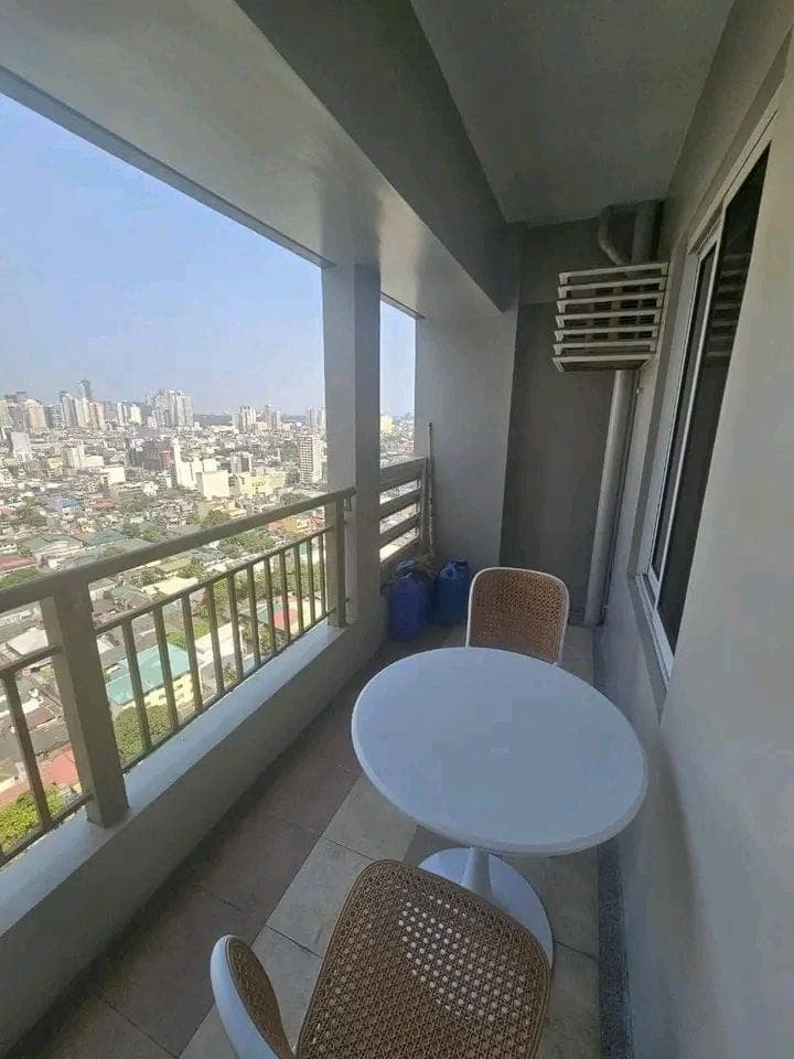 𝐅𝐎𝐑 𝐑𝐄𝐍𝐓 Two Bedroom with Balcony Unit in La Verti Residences - photo 3