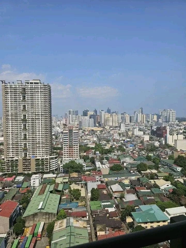 𝐅𝐎𝐑 𝐑𝐄𝐍𝐓 Two Bedroom with Balcony Unit in La Verti Residences - photo 5