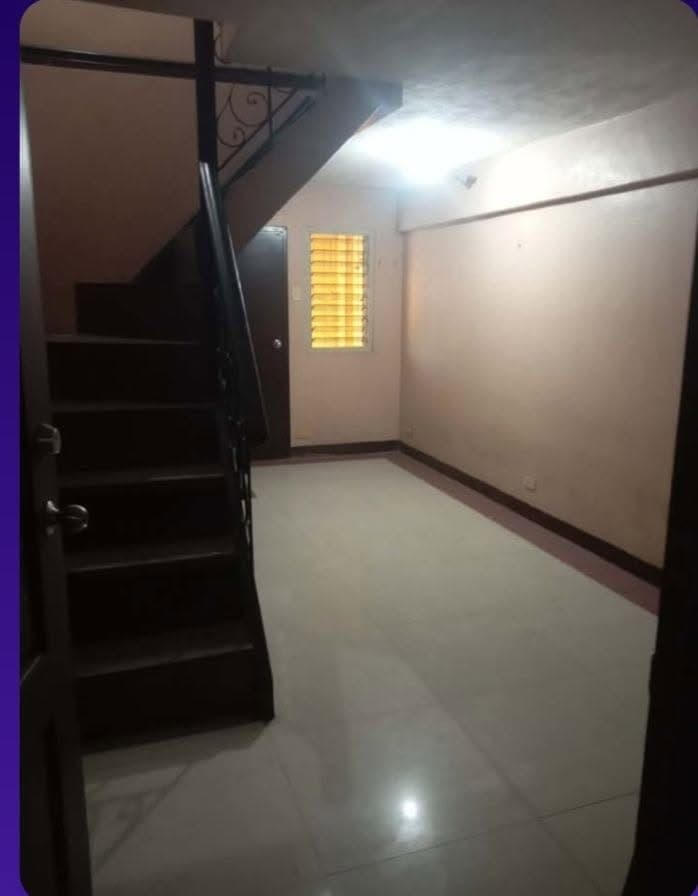 For Rent: 2 storey Condo unit with own Parking Slot  in Madison Manor, Las Pinas:  2 bedrooms, 1 toi... - photo 4