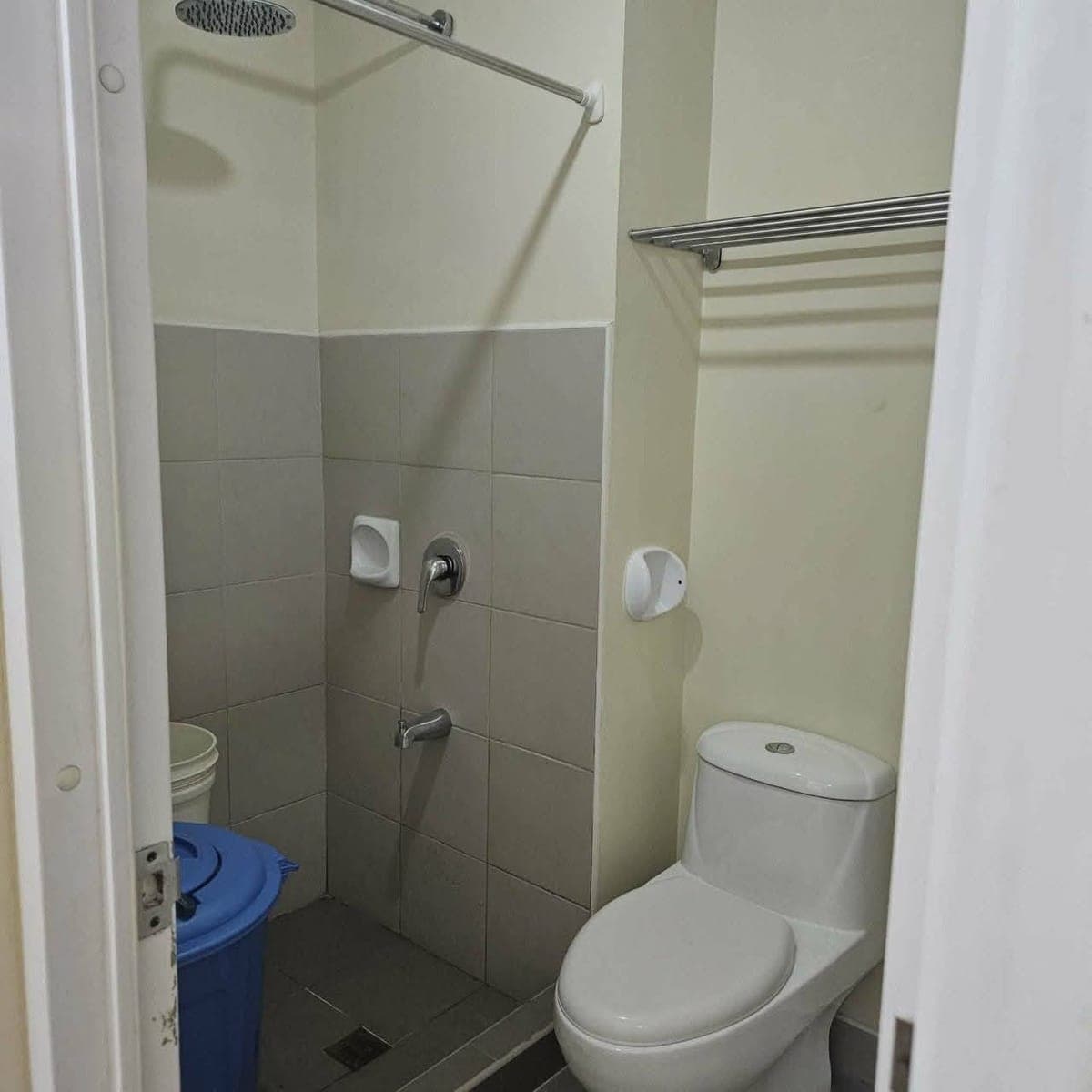 𝐅𝐎𝐑 𝐑𝐄𝐍𝐓 Studio Unit in Avida Towers Asten - photo 4