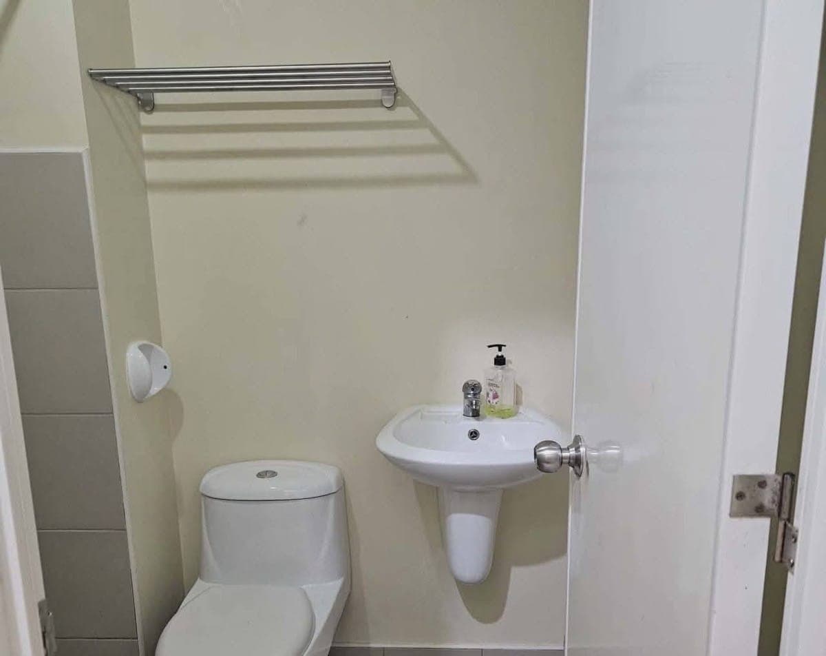 𝐅𝐎𝐑 𝐑𝐄𝐍𝐓 Studio Unit in Avida Towers Asten - photo 5