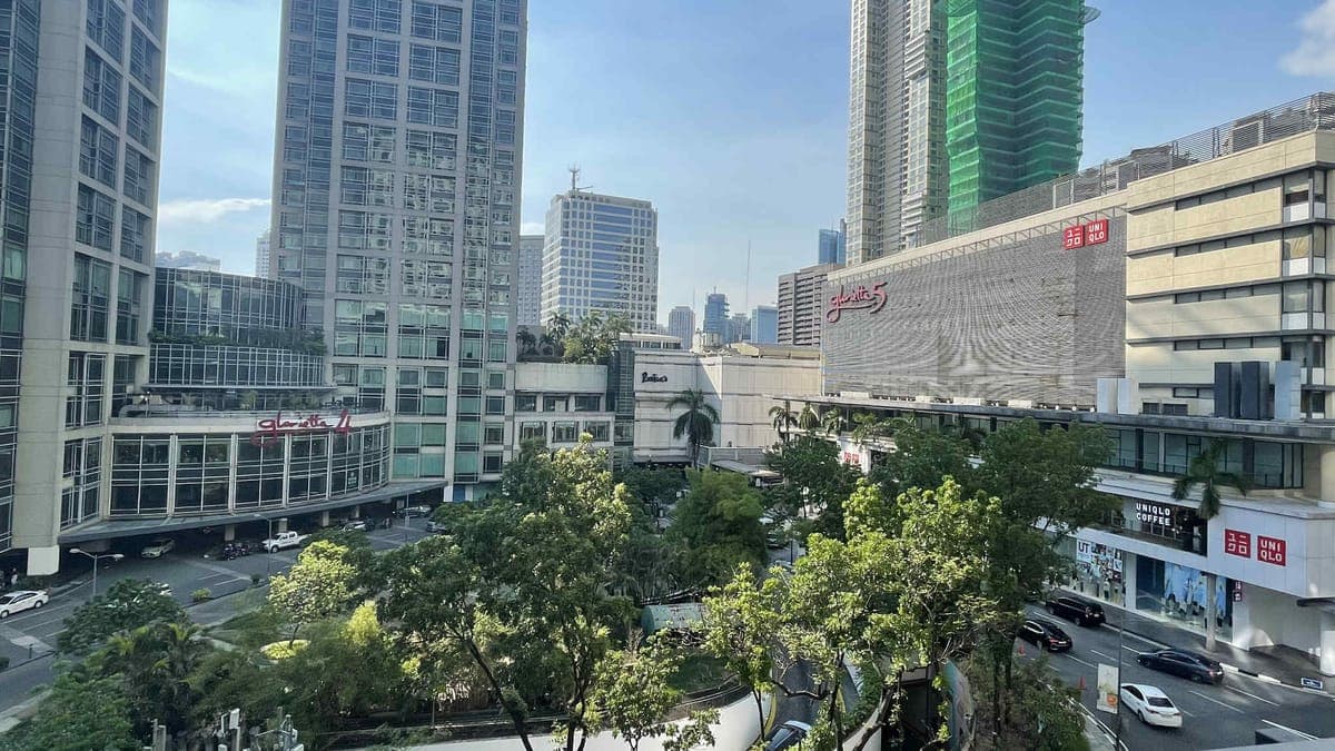 🏙️ Find Your Perfect Spot in Makati - photo 5