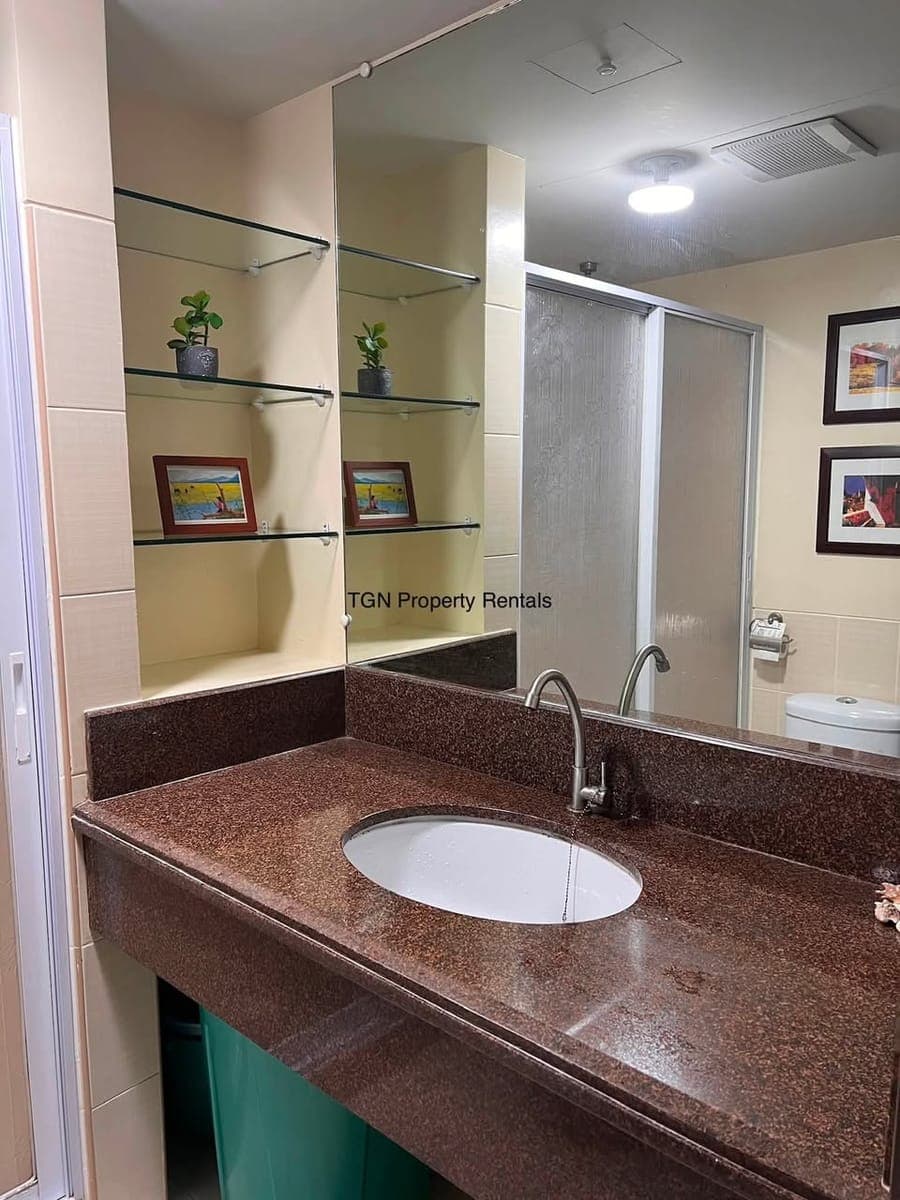 2-Bedroom Condominium Unit with Parking for Rent (Direct to Owner) - photo 4