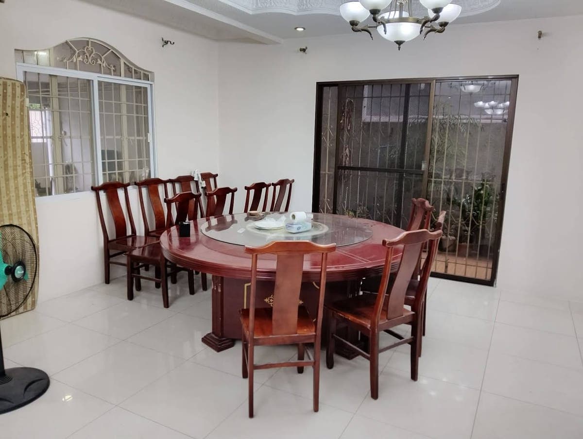 For rent house with 7 bedrooms in BFRV Las Pinas... - photo 2
