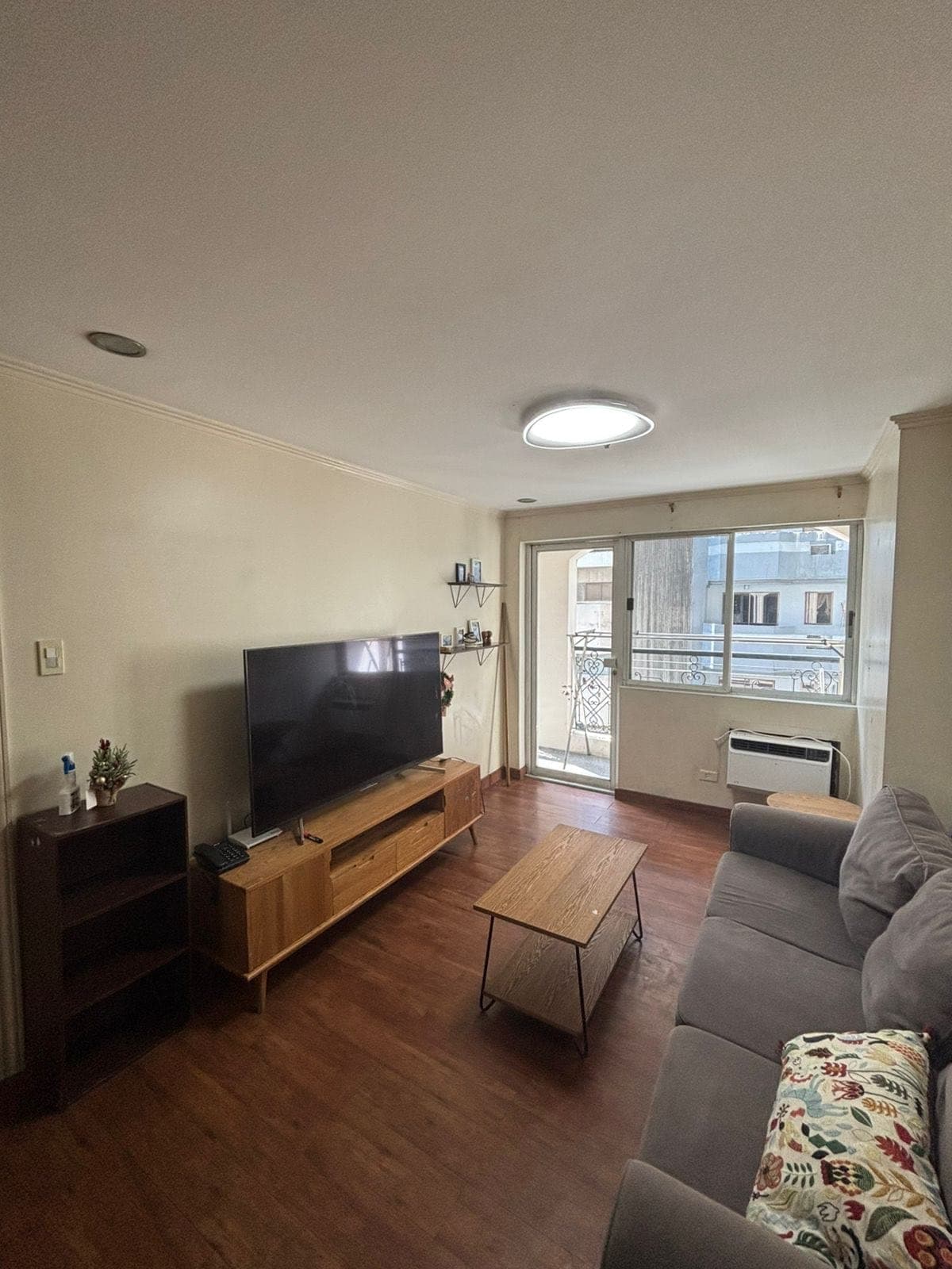 For Rent | Fully Furnished Corner Unit in Central Makati - photo 3