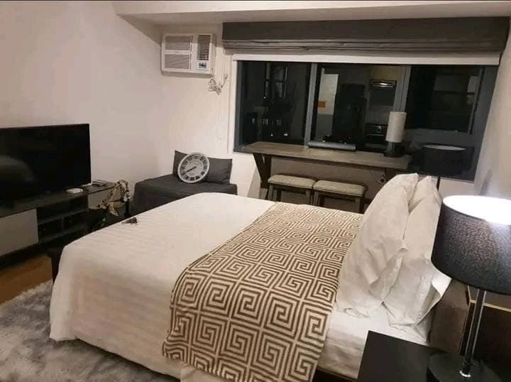 The Rise Makati - photo 1