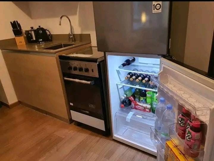 The Rise Makati - photo 11