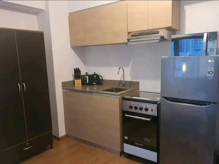 The Rise Makati - photo 9