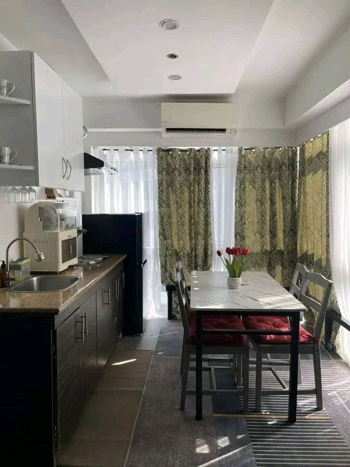 𝐅𝐎𝐑 𝐑𝐄𝐍𝐓 Two Bedroom Unit in Fort Victoria BGC. - photo 3
