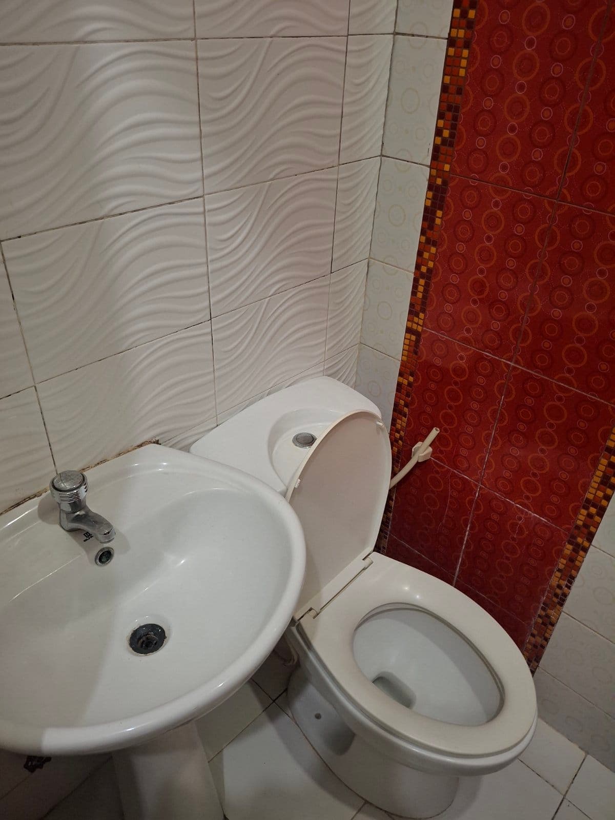 🏢 CONDO FOR RENT NEAR UST - photo 1