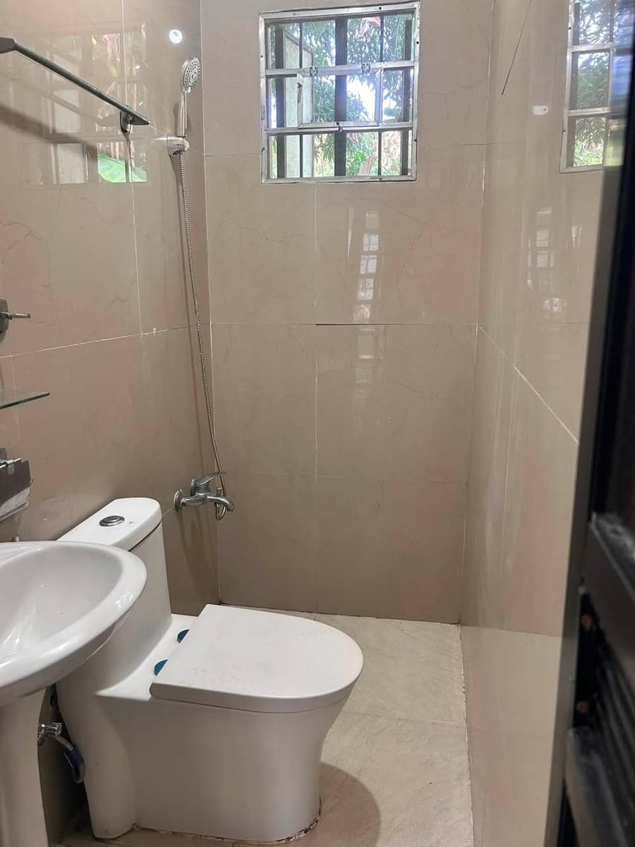 2 bedroom Townhouse for Rent - photo 5