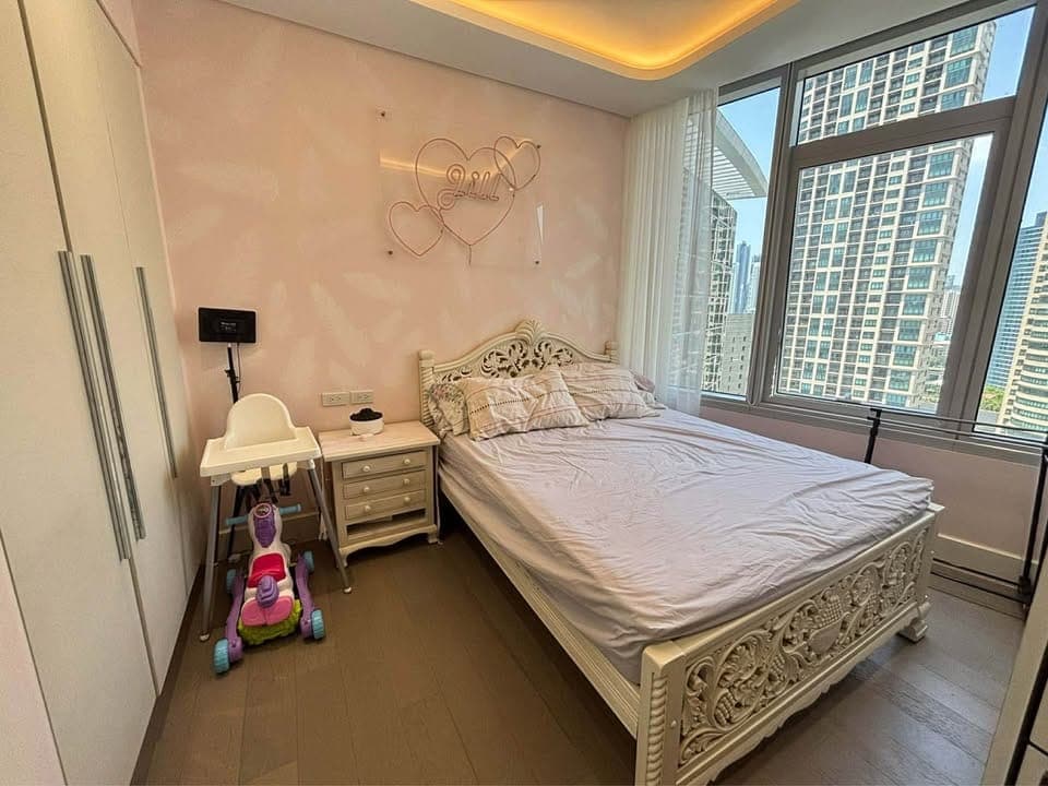 3 - Bedroom Unit in Rockwell The Proscenium Residences - photo 1