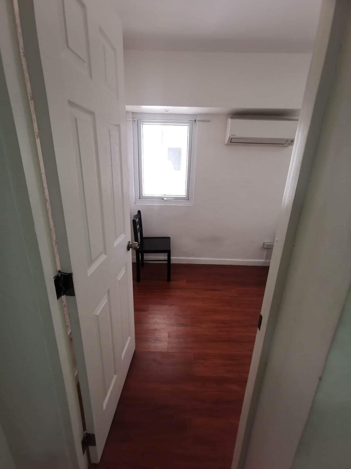 2-bedroom condo for rent in Makati (38sqm) - photo 18