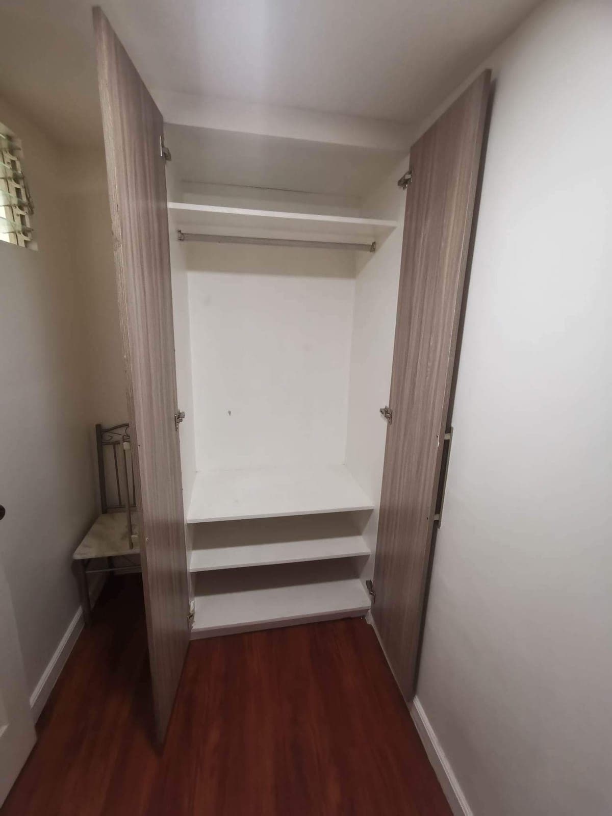 2-bedroom condo for rent in Makati (38sqm) - photo 19