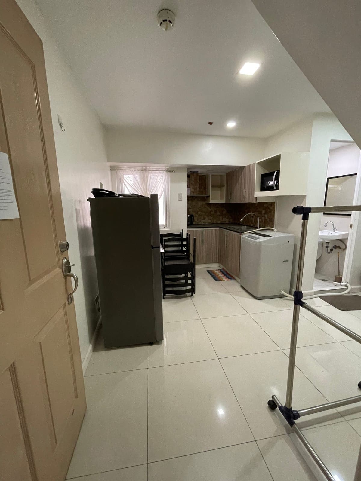 2-bedroom condo for rent in Makati (38sqm) - photo 23