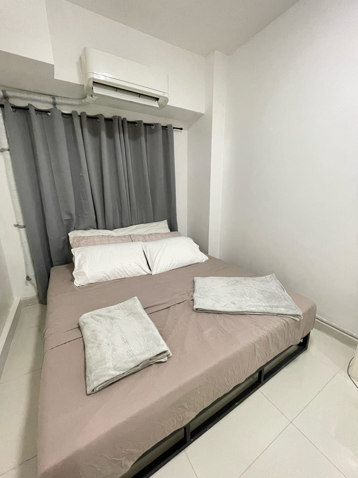 FOR RENT – 1 Bedroom Unit at Signa Designer Residences, Valero St., Salcedo Village, Makati City - photo 10