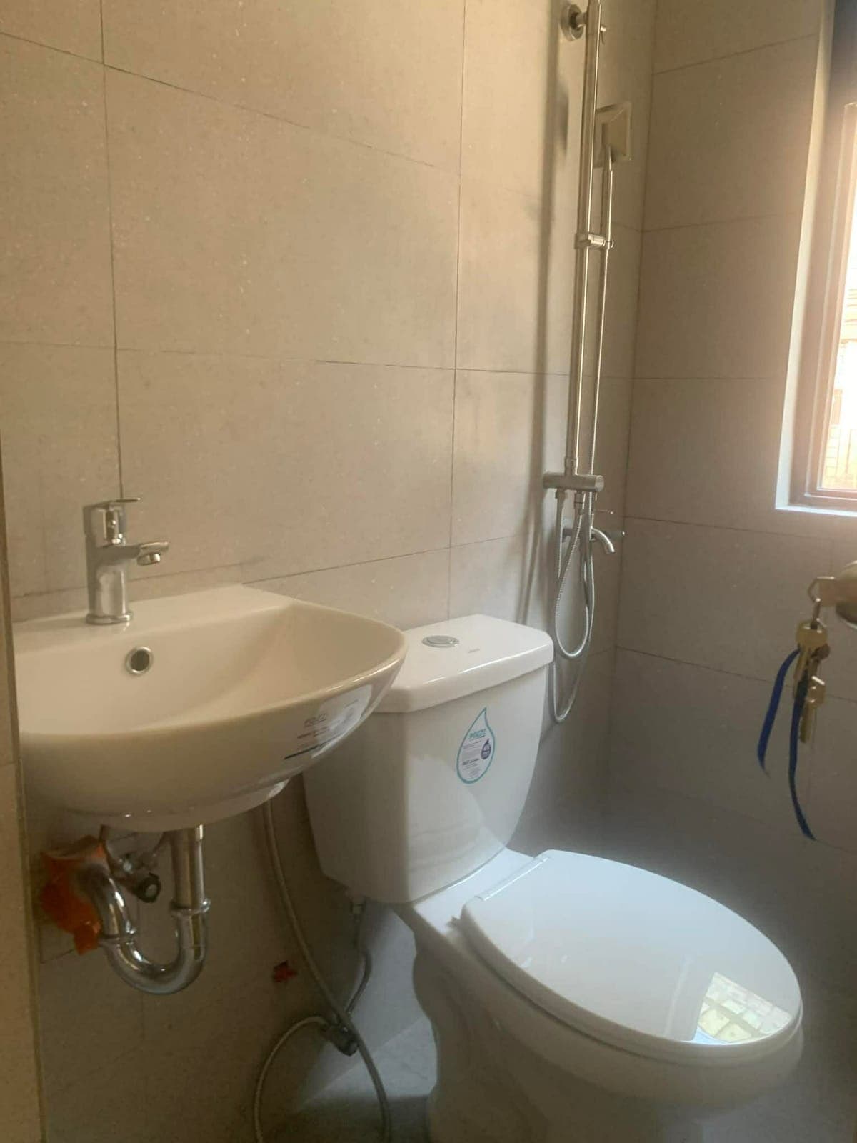 **APARTMENT FOR RENT** - photo 2