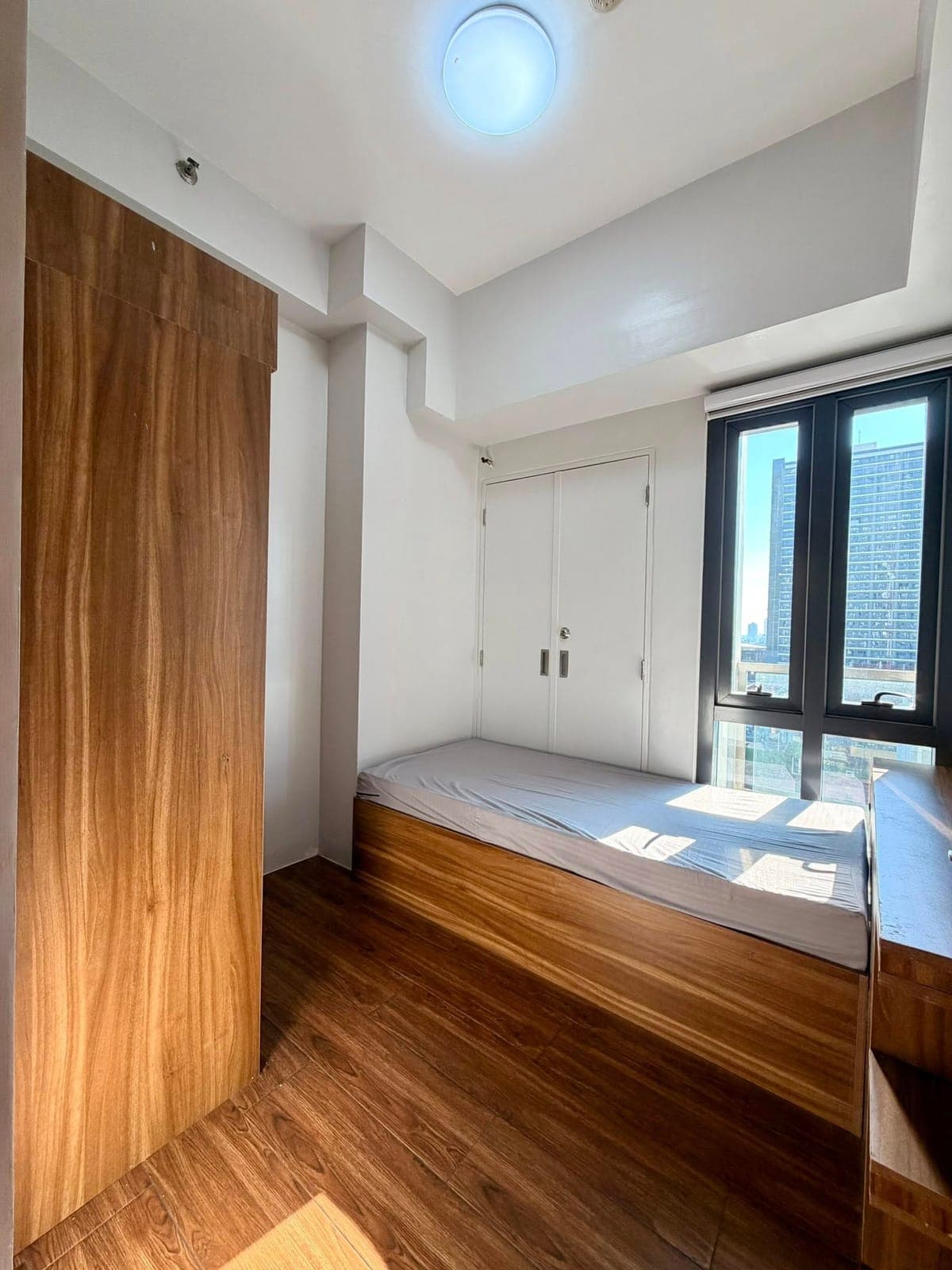 READ! AVAILABLE FOR VIEWING TOMORROW! Pet-first (1 small pet) - photo 15