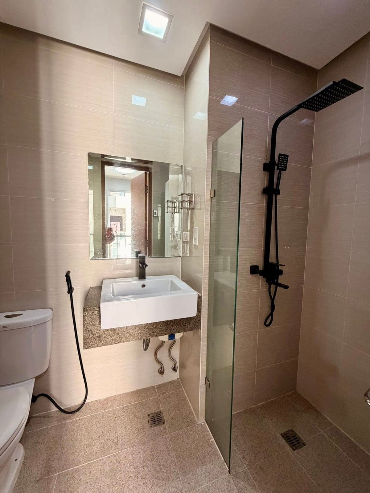 READ! AVAILABLE FOR VIEWING TOMORROW! Pet-first (1 small pet) - photo 16