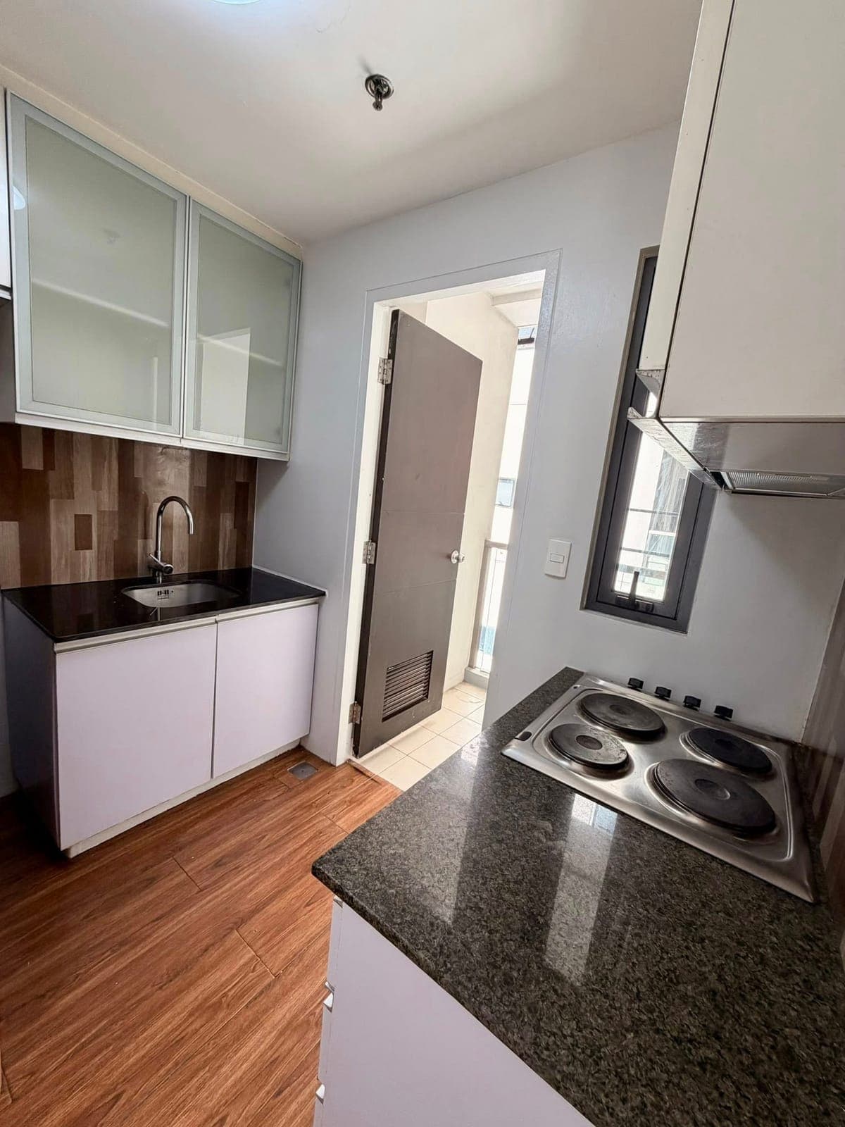 READ! AVAILABLE FOR VIEWING TOMORROW! Pet-first (1 small pet) - photo 18