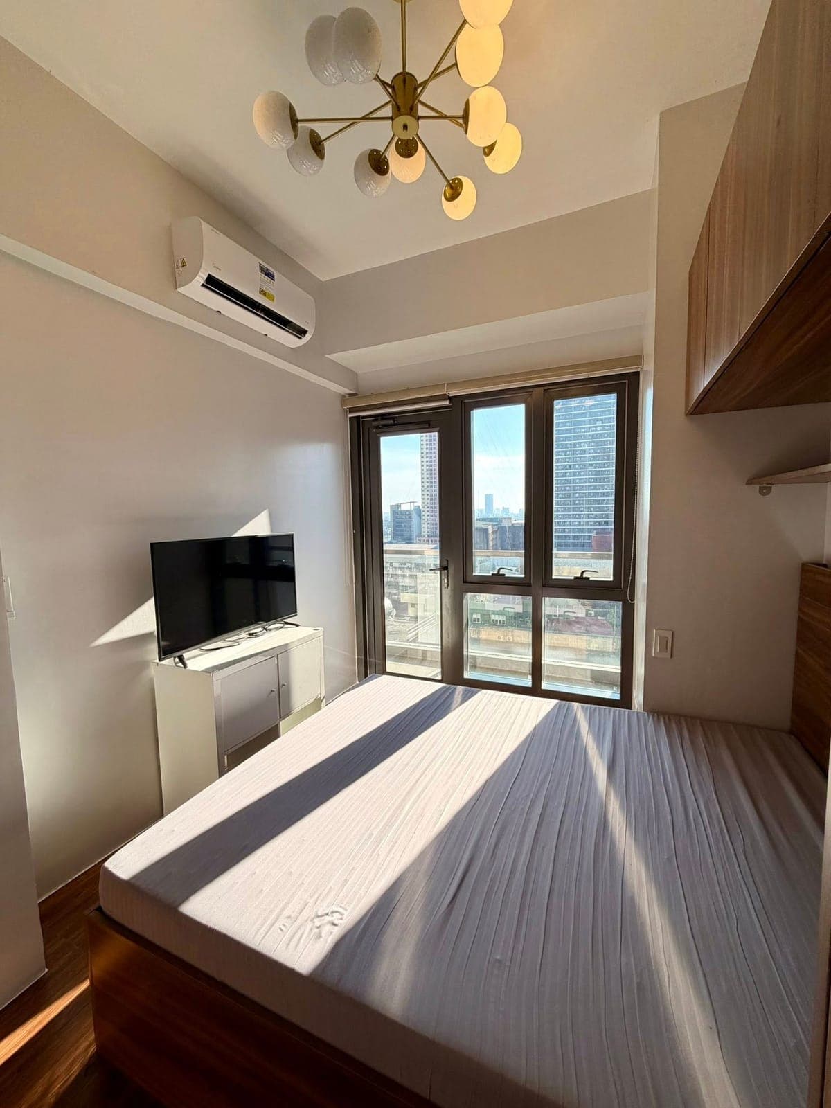 READ! AVAILABLE FOR VIEWING TOMORROW! Pet-first (1 small pet) - photo 3