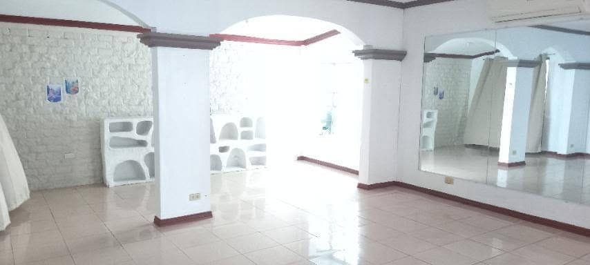 🏡FOR RENT Bungalo hawz @ BFRV Las Pinas - photo 2