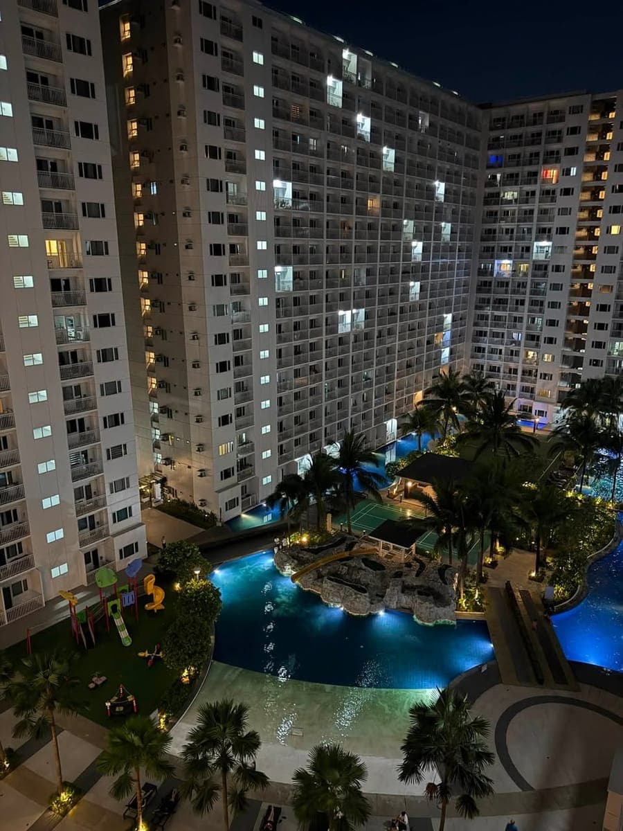 - SHORE RESIDENCES FOR RENT - OPEN for 3 to 6 MONTHS CONTRACT - photo 1