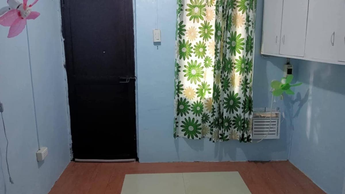 Room for Rent Studio type 1month deposit and 1month Advance 4k per month, 2 person only Not allowed... - photo 1