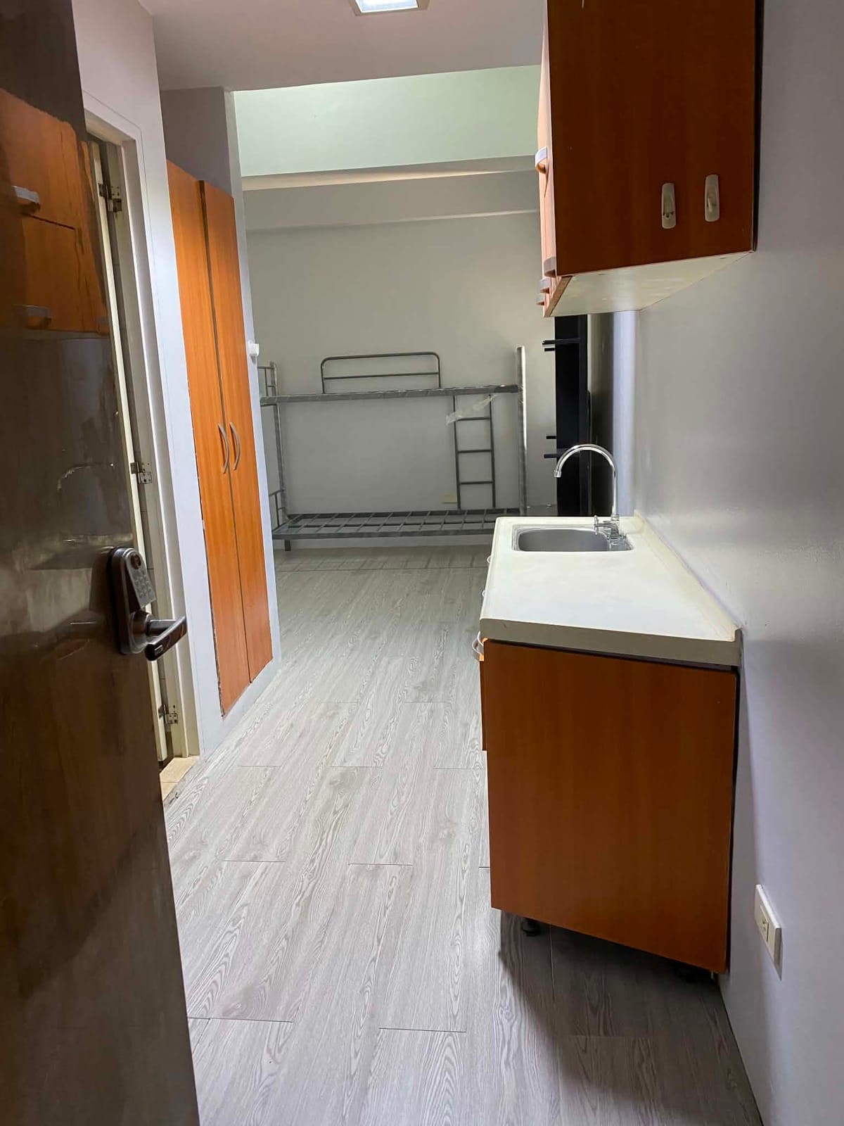 🏢 CONDO FOR RENT NEAR UST - photo 3