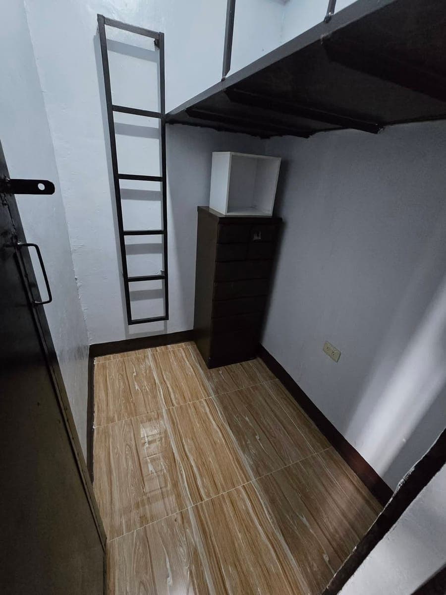 Room d1 3500 pesos all in na....solo solo solo only - photo 3