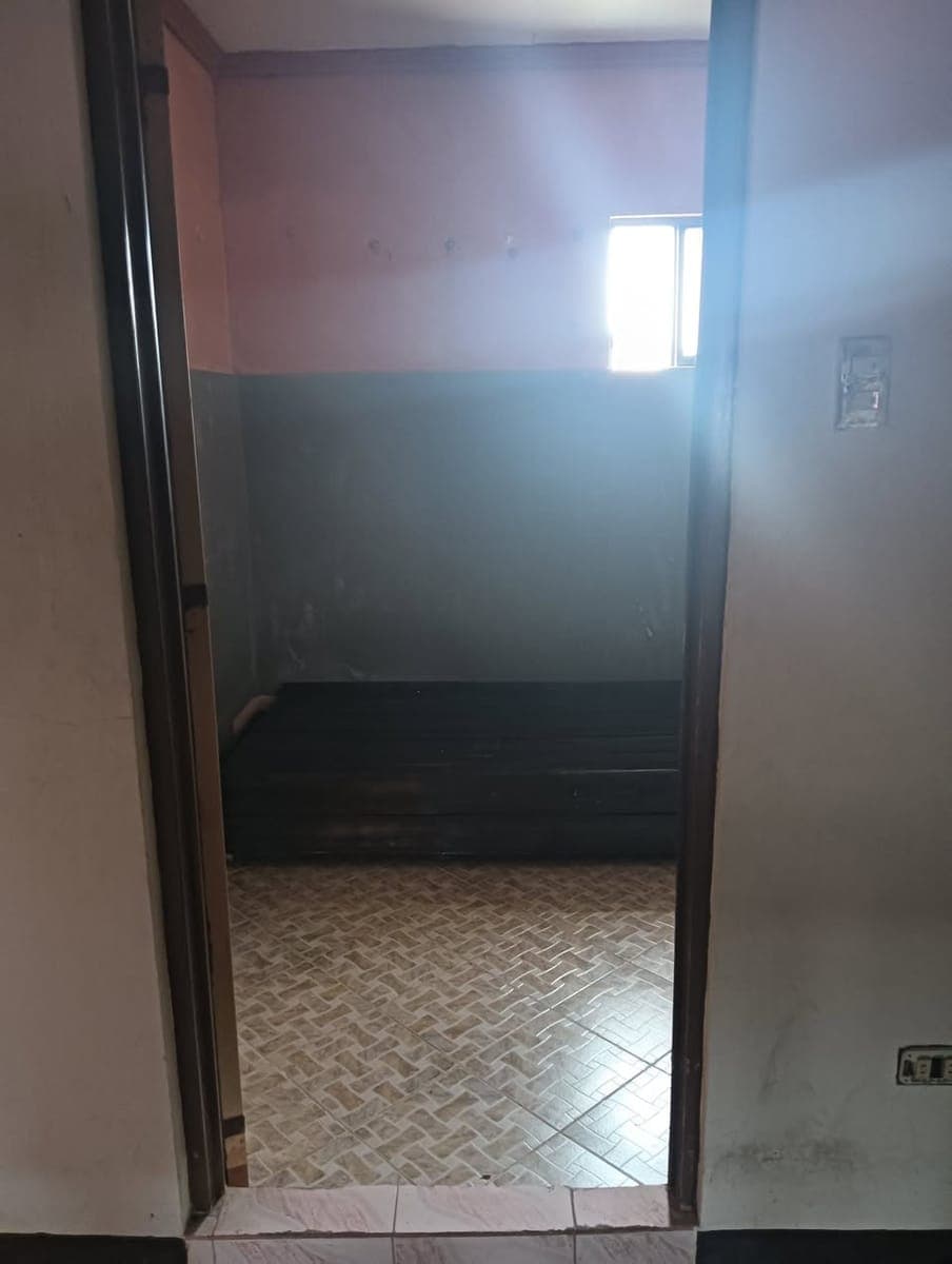ROOM FOR RENT - photo 1