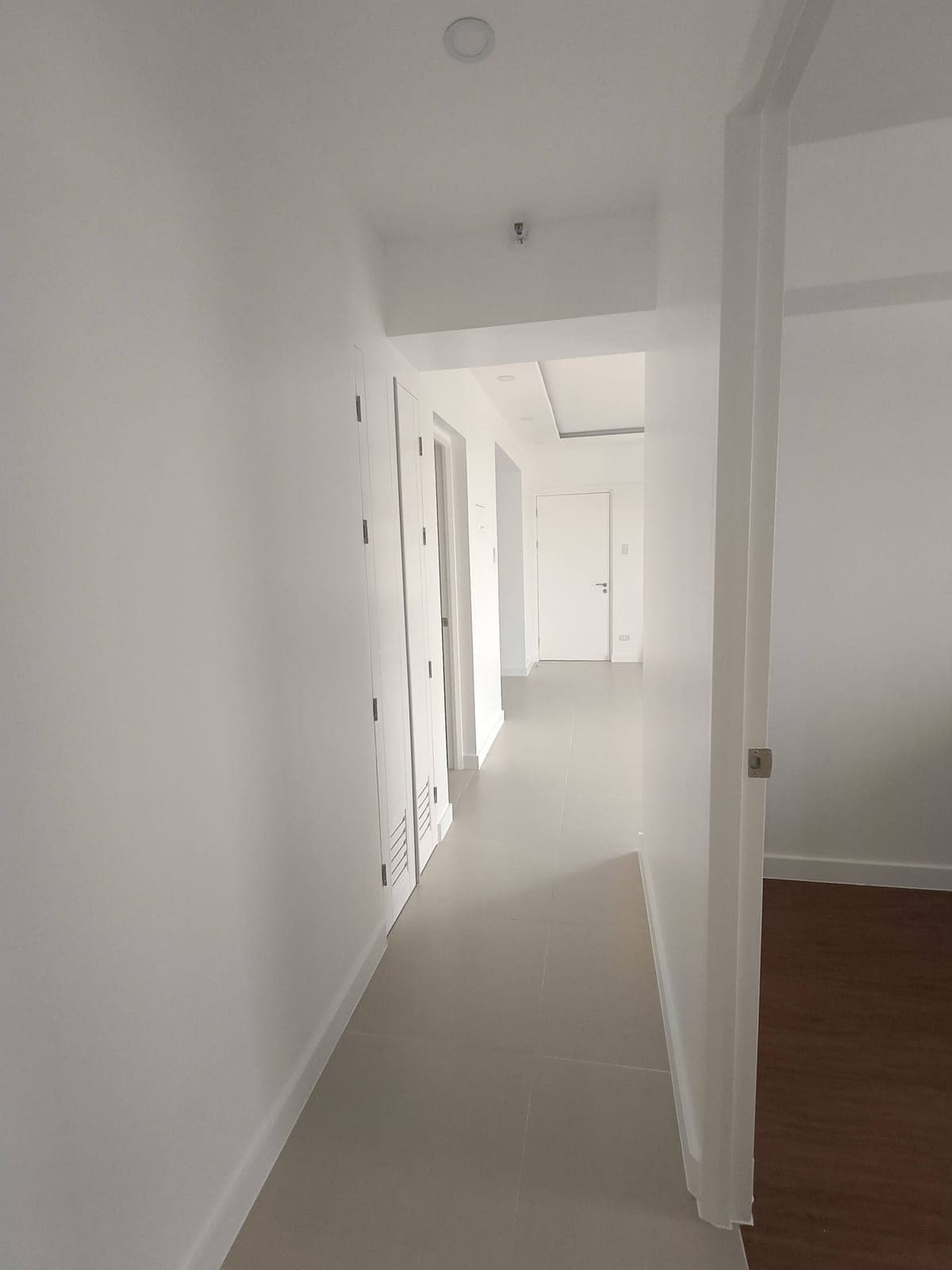 🔥 SPACIOUS CITY LIVING IN QUEZON CITY! 🔥 - photo 1